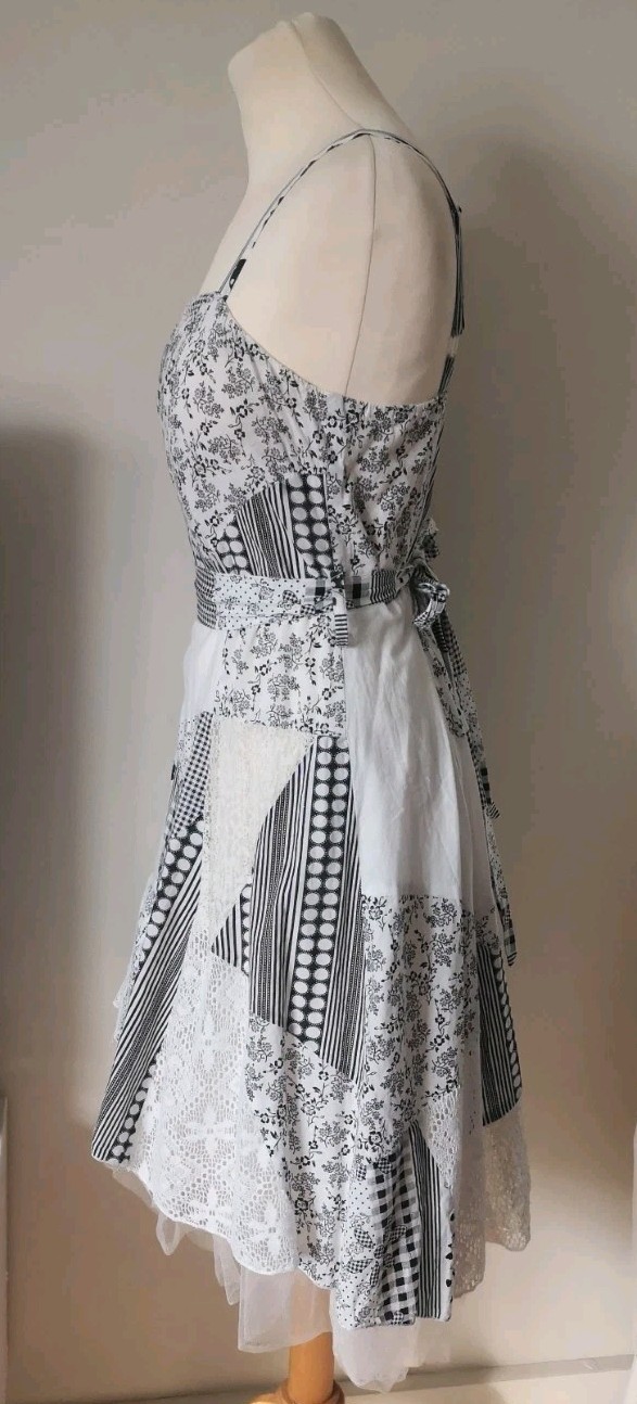 Picture 3 of 24