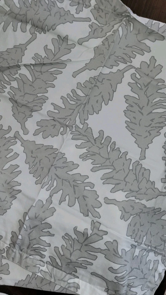 Crate and Barrel Set Of 4 Gray Christmas White Pinecones Napkins Holiday - Image 2 of 4