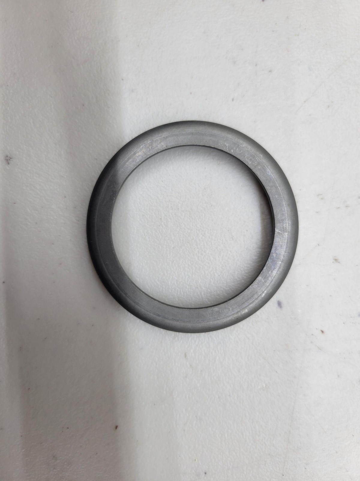 Rolls Royce / Bentley HOUSING (For rear hub felt seal) UG10046