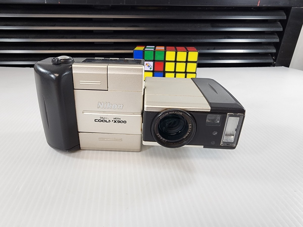 Nikon COOLPIX 900 1.2MP Digital Camera - Silver for sale
