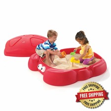 crabbie sand table