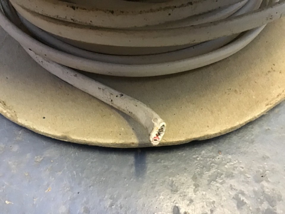 Wickes Lighting Cable 25 meters 1.5mm square Twin and Earth Old Colours