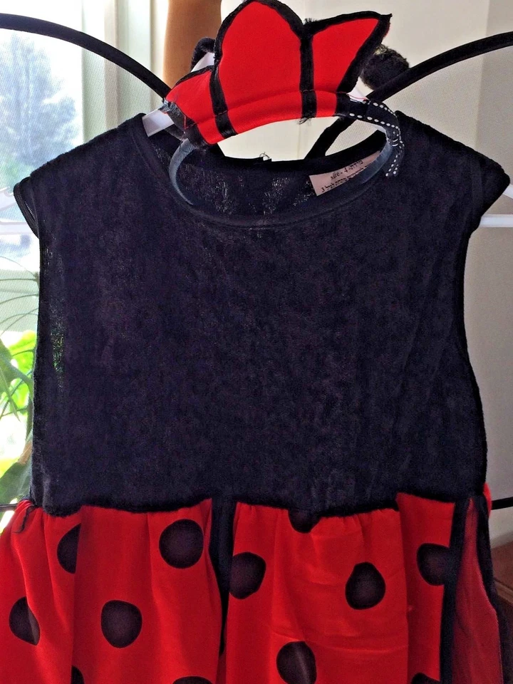 COSTUME -LADYBUG -With Hair Bow And Wings- SIZE 4 -AGE 2 Years - Image 4 of 4