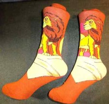 DISCONTINUED DISNEY LION KING MUFASA GRAPHIC CREW SOCKS 1 PAIR SIZE 6-10