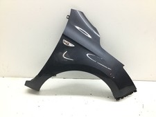 Kotflügel Rechts Hyundai i20 1.2 PB Limousine Farbe Start Dust Bj 2014