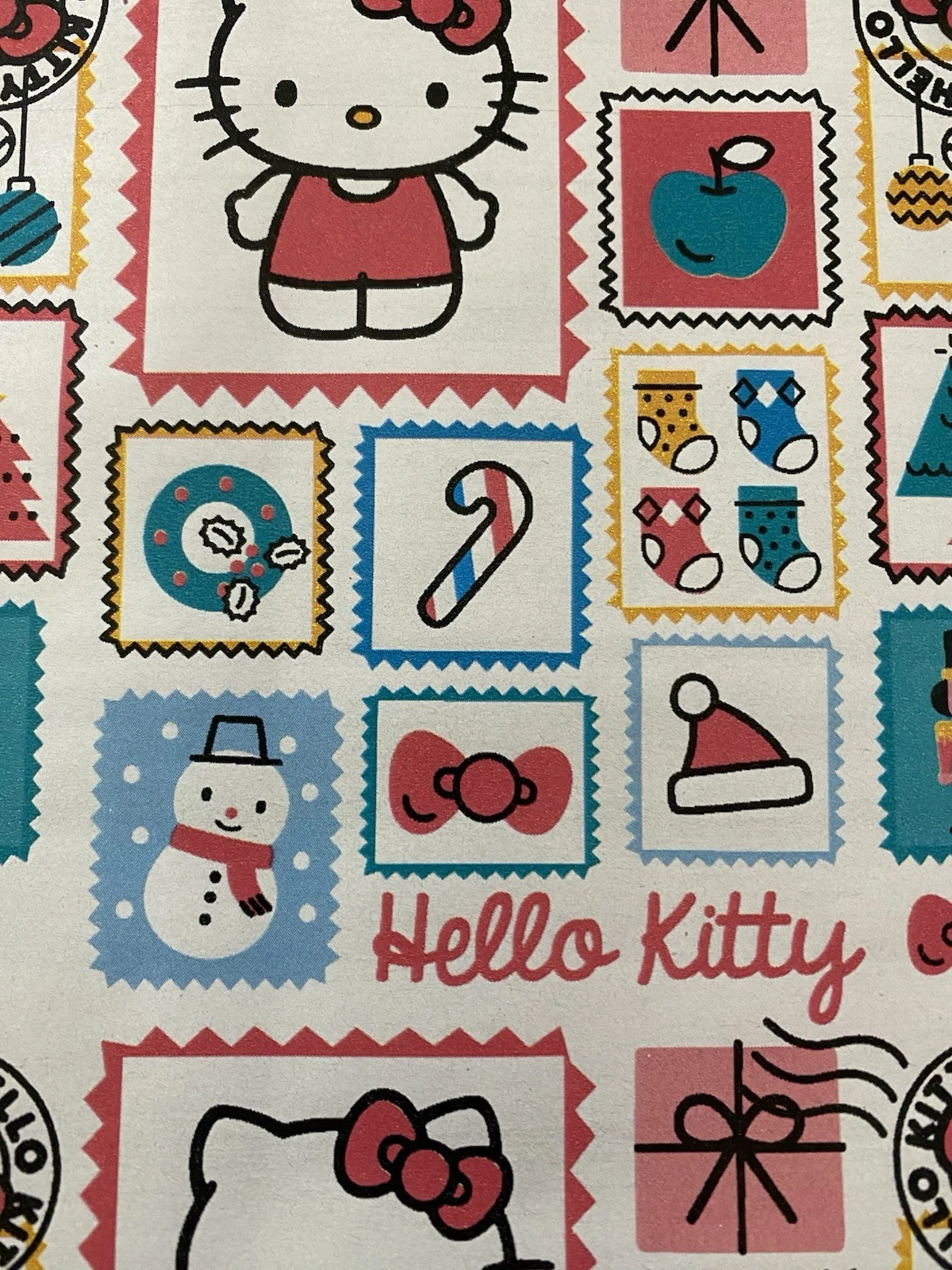 HELLO KITTY Christmas Wrapping Paper