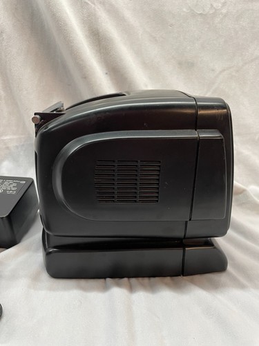 Curtis 5" Portable Black & White TV Television with AM/FM Radio RTO68 - Picture 8 of 10