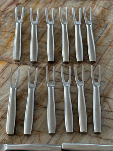 Mid Century Set of 16 Italian & 1 Dansk Finland Stainless Steel Cocktail Forks - Picture 2 of 8