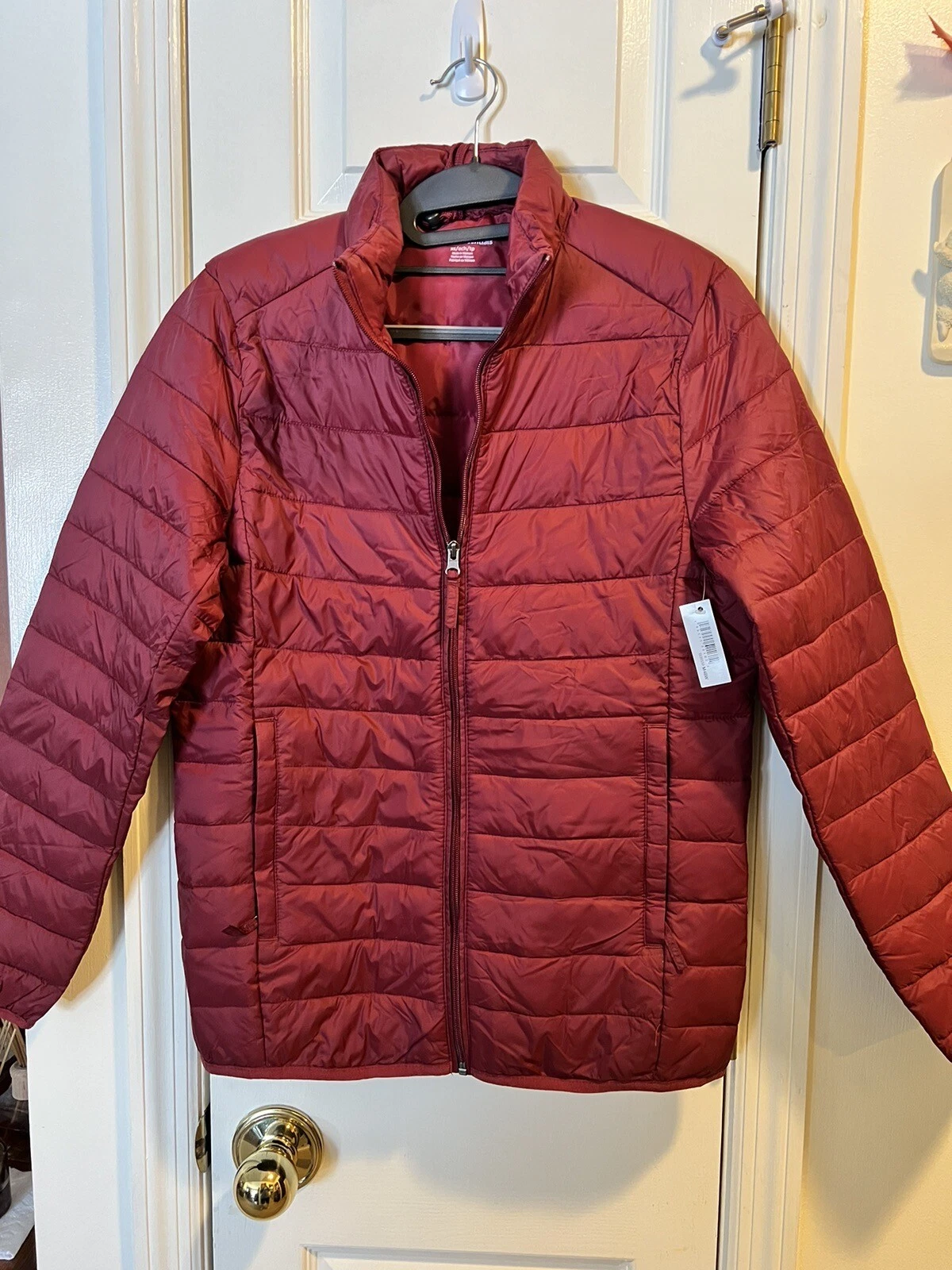 Amazon Essentials Men's Lightweight Water Resistant Puffer Jacket Dark Red, XS