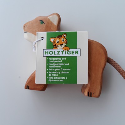 holztiger lion