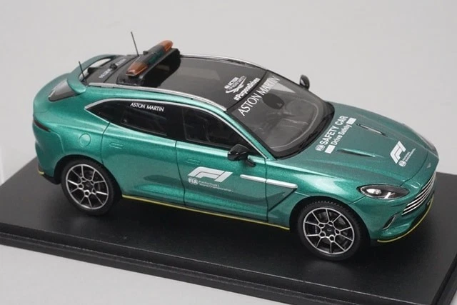 1:43 Spark S5879 Aston Martin DBX Medical Car 2021 - Image 3 of 4