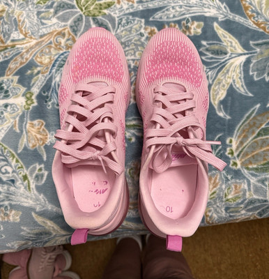 Avia women s Pink Lace-Up Low Top Athletic Sneakers Style Code WMAV23AC002