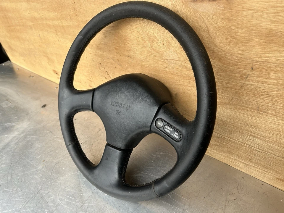 Volante 89-94 Nissan 240SX OEM S13 USDM com cruzeiro em bom estado! - Imagem 2 de 4