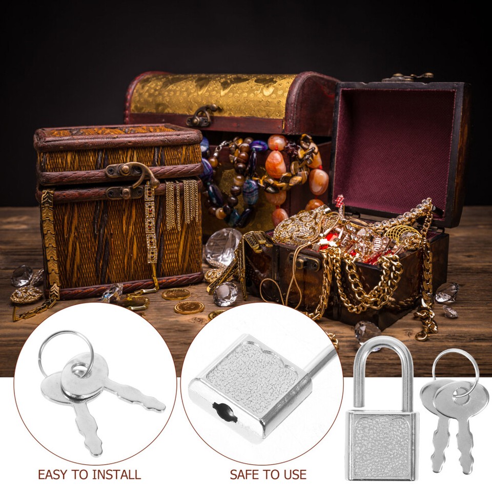 Small Treasure Chest Treasure Chest Overflowing With Golden Coins