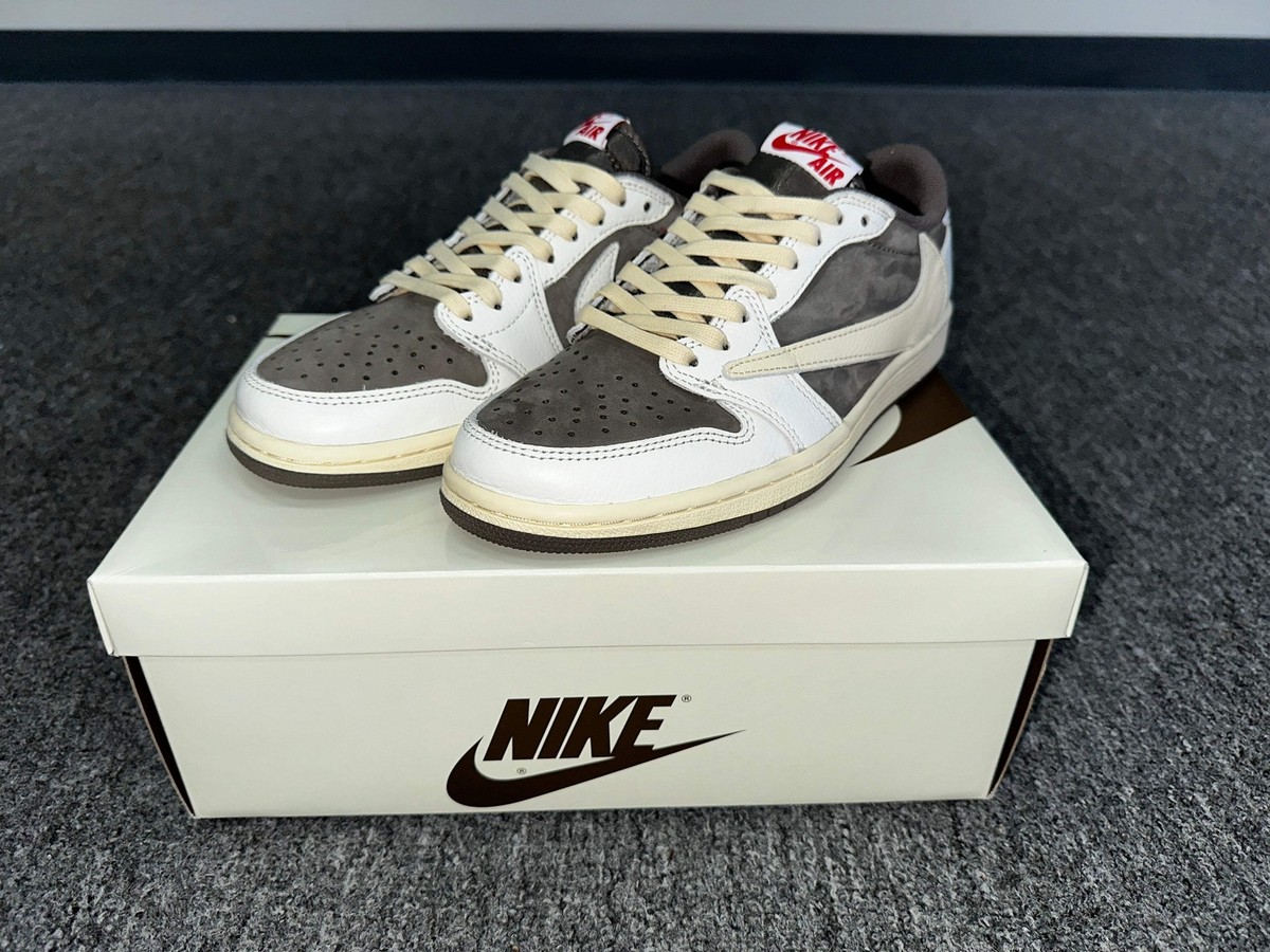 Jordan 1 Low x Travis Scott Reverse Mocha (PRE-OWNED) Size Jordan 1 Low x Travis Scott Reverse Mocha (PRE-OWNED) Size