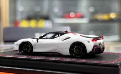 1/64 U2 Ferrari SF90 ストラダーレ　クーペ　フェラーリ 赤 FERRARI SF90 STRADALE COUPE WHITE RED 1/64 SCALE RESIN CAR