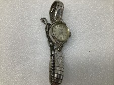 caravelle womens watch vintage White Gold? W69