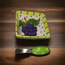 MSC Mainstreet Collection  Square Ceramic Bowl w Spreading Knife  Purple grapes