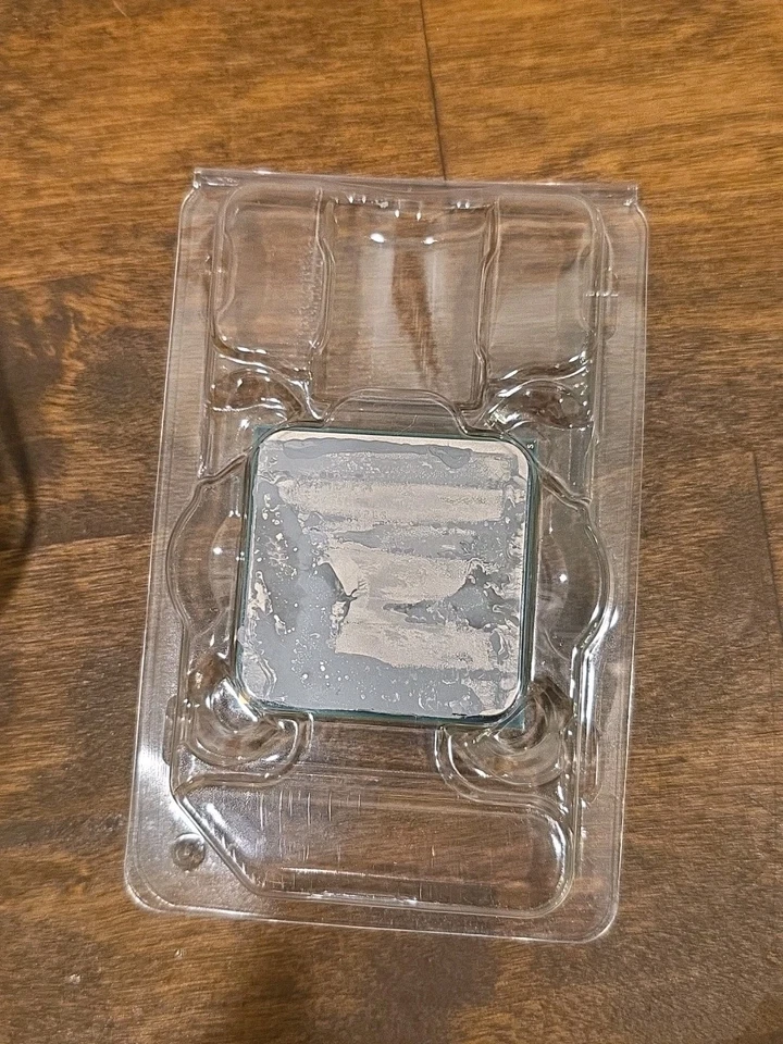 AMD FX 4350 4-Core 4.2 GHz, 12.0 MB Total Cache Processor Black Edition  - Image 3 of 4