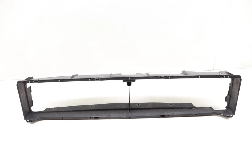 2015 BMW 740LD XDRIVE - Guia de ar do radiador / DUCT 7183854 - Imagem 4 de 4