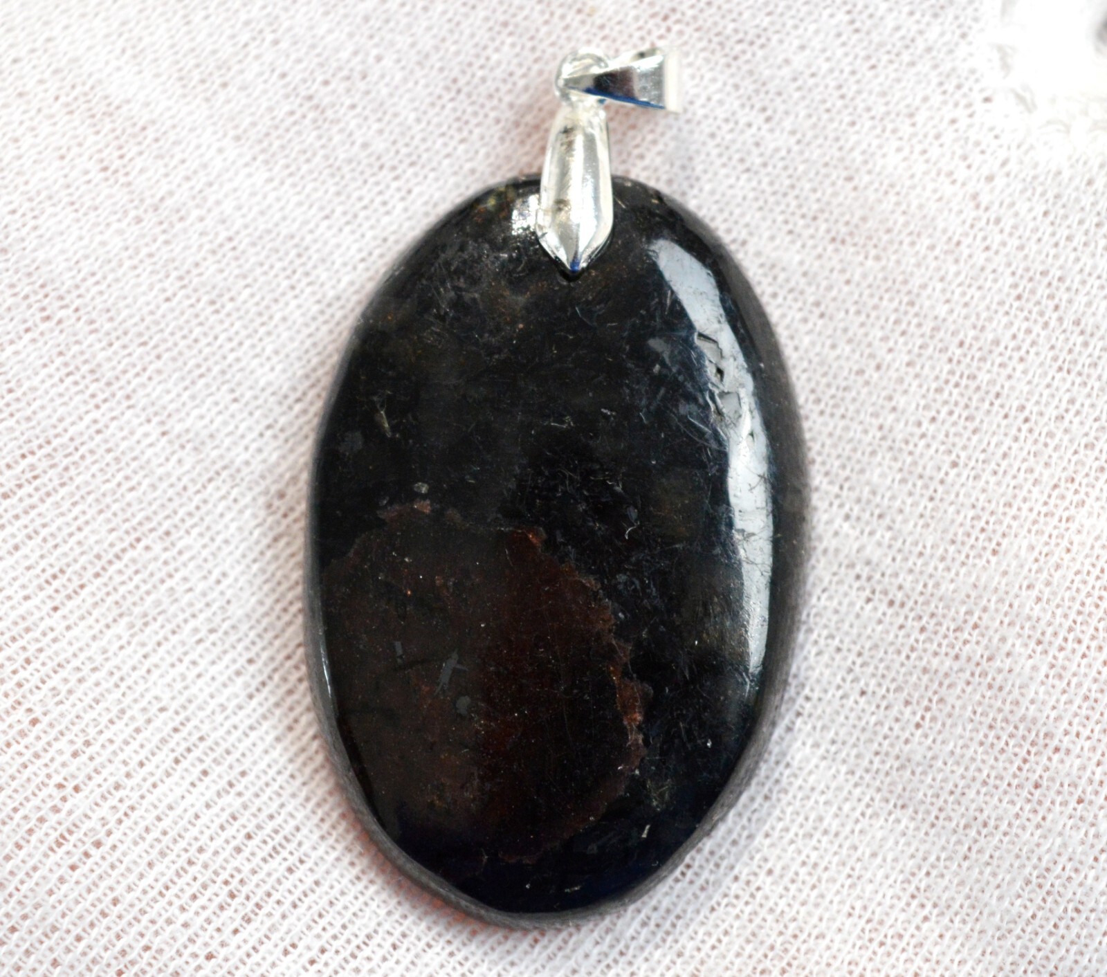 Pendentif grenat spessartine et tourmaline schorl 100 carats pour lithothérapie ER24