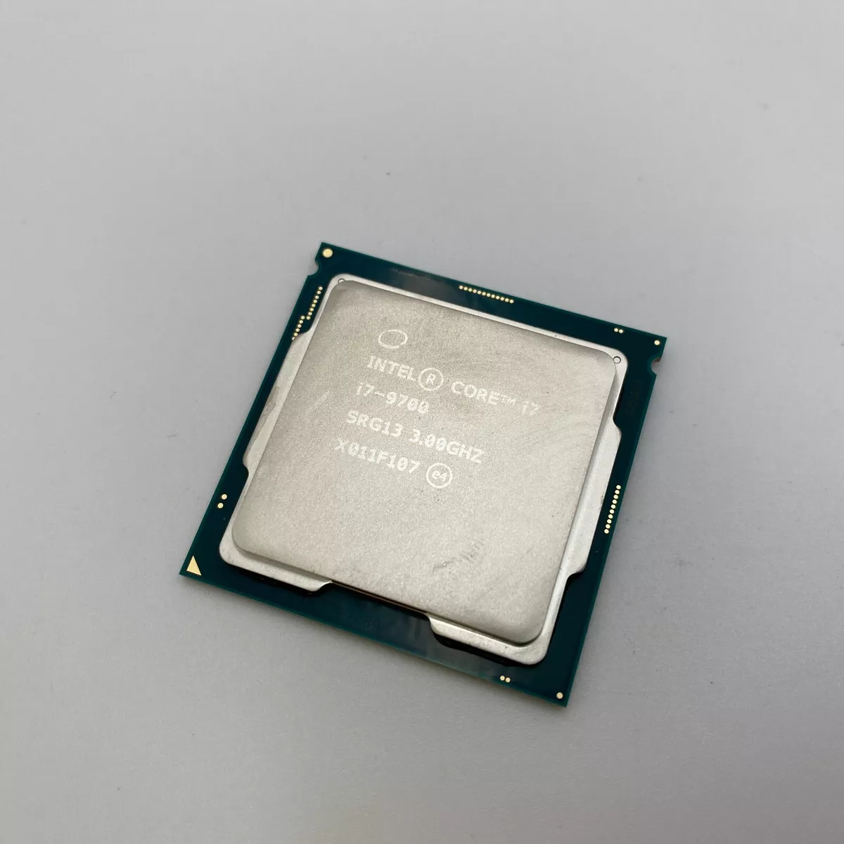 Intel Core i7-9700 Desktop Processor (8 cores, 8 Threads, 3.0 GHz) Coffee Lake
