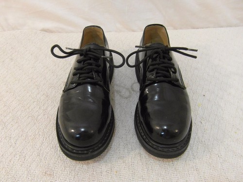 all black server shoes