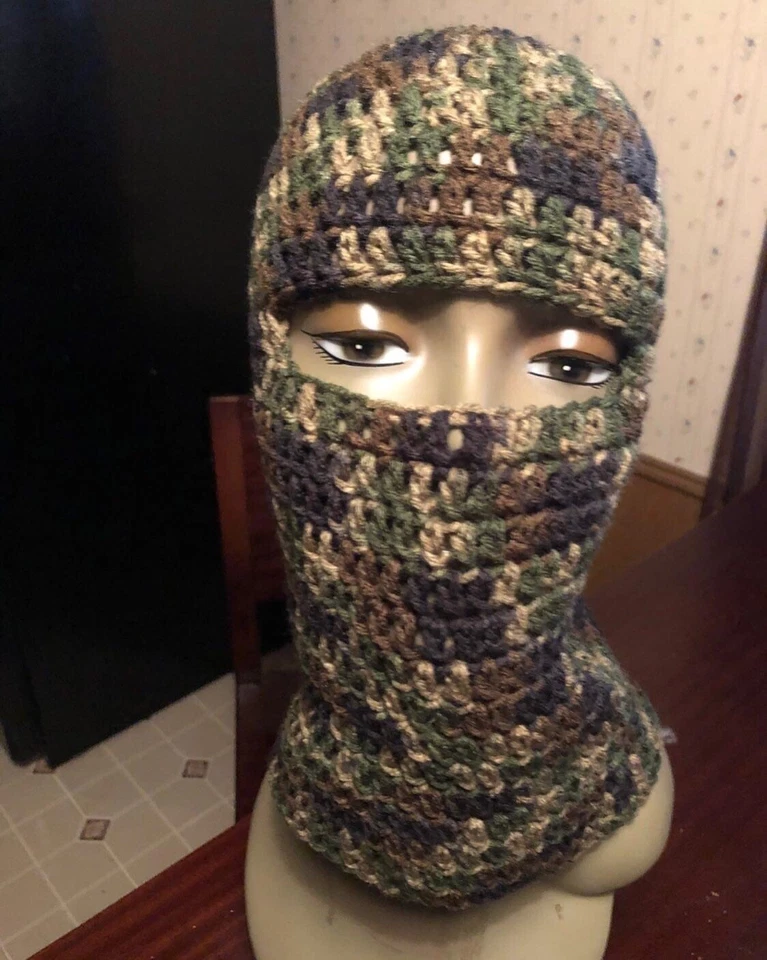 Máscara de esquí de ganchillo a mano pasamontañas Foto 3 de 4