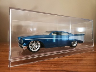 CHEZOOM Custom Chopped 1957 Chevy w DISPLAY CASE 1/24 Scale Diecast  MetalWorks