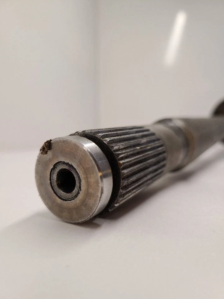 2007-2014 CADILLAC ESCALADE Axle Shaft Rear Axle 9 1/2 Ring Gear 15812663 - Image 4 of 4