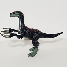 Jurassic World Dominion Sound Slashin' Therizinosaurus Dinosaur Action Figure