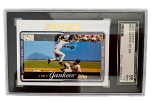 2005 TOPPS #600 DEREK JETER SGC 10 GEM MINT