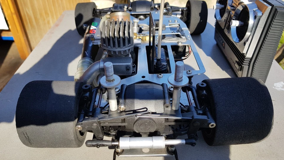 modellismo rc 1/8 - Immagine 4 di 4