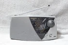 VINTAGE ROBERTS R9904 AC/DC FM/AM TRANSISTOR RADIO.WORKING RADIO.