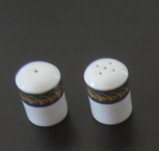 British Airways Concorde SALT & PEPPER shakers STILL with salt & pepper in them