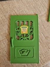 Sylvanian Families Brick Oven Bakery Spare Green Shop Door (152)