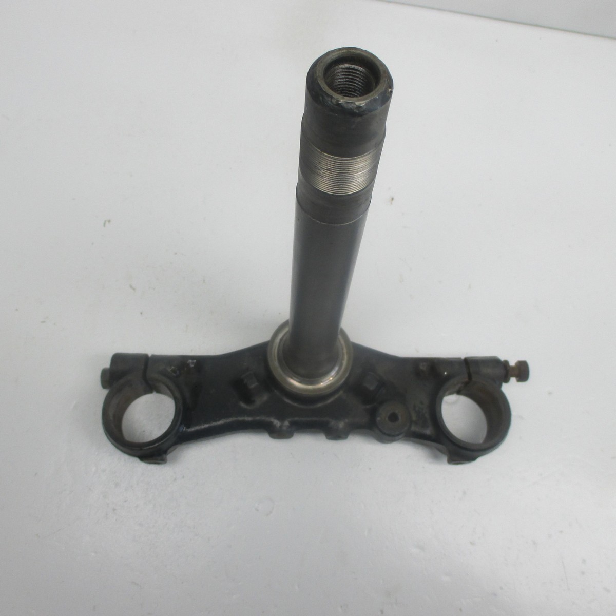 1982 YAMAHA XJ650 XJ 650 MAXIM FRONT FORKS CLAMP LOWER TRIPLE TREE