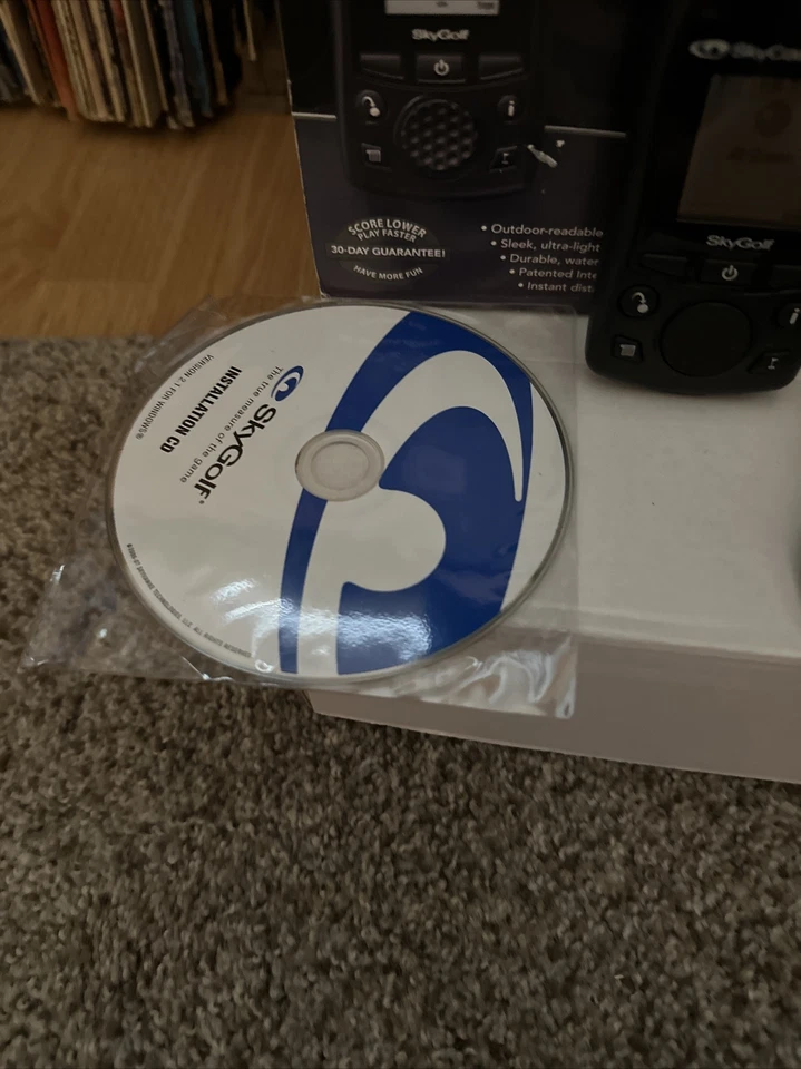 SkyCaddie SG 2.5 GPS Golf Rangefinder Handheld Portable - Image 4 of 4