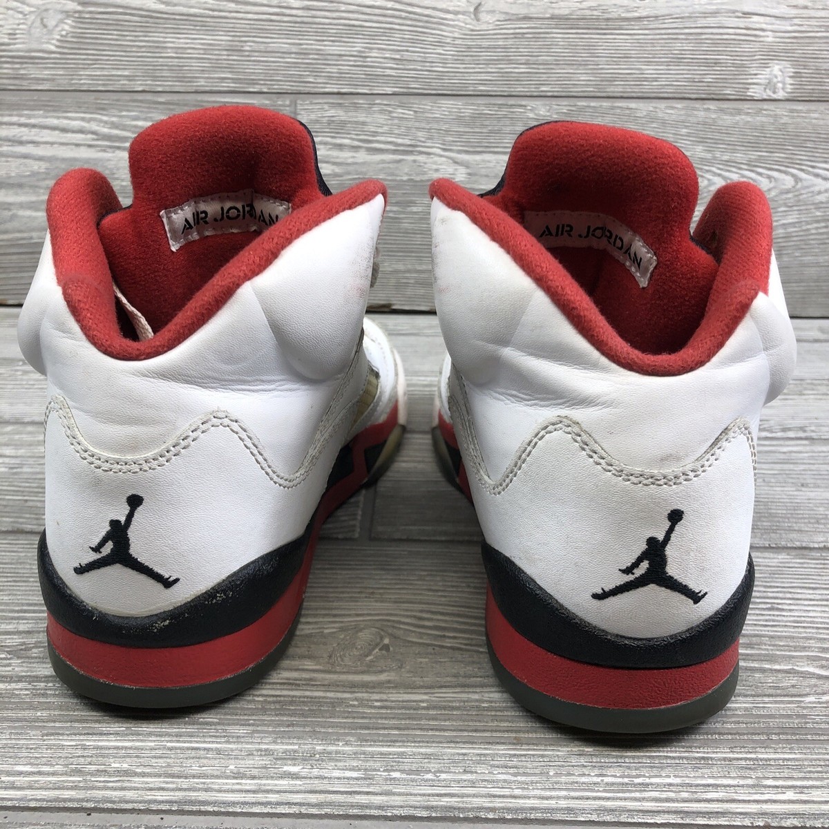 Air Jordan 5 白/赤/黒 23 Air Jordan 5 白/赤/黒 23 NIKE AIR JORDAN 5 1990 ORIGINAL WHT