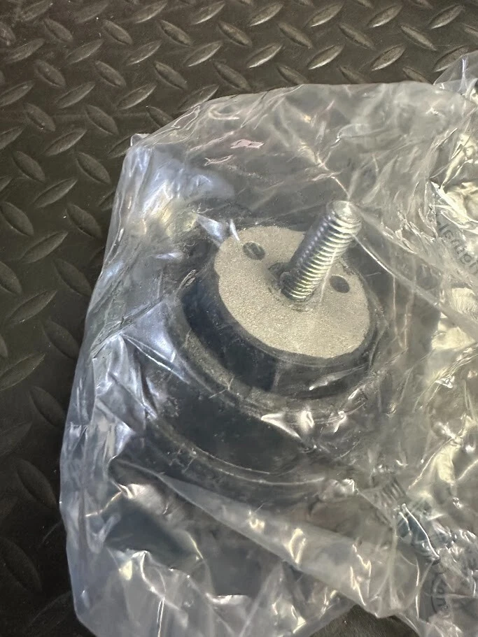 Montaje de motor Corteco - 22-11-1-095-444 - Para BMW 323Ci, 323i, 323is, 325Ci y más Foto 2 de 4