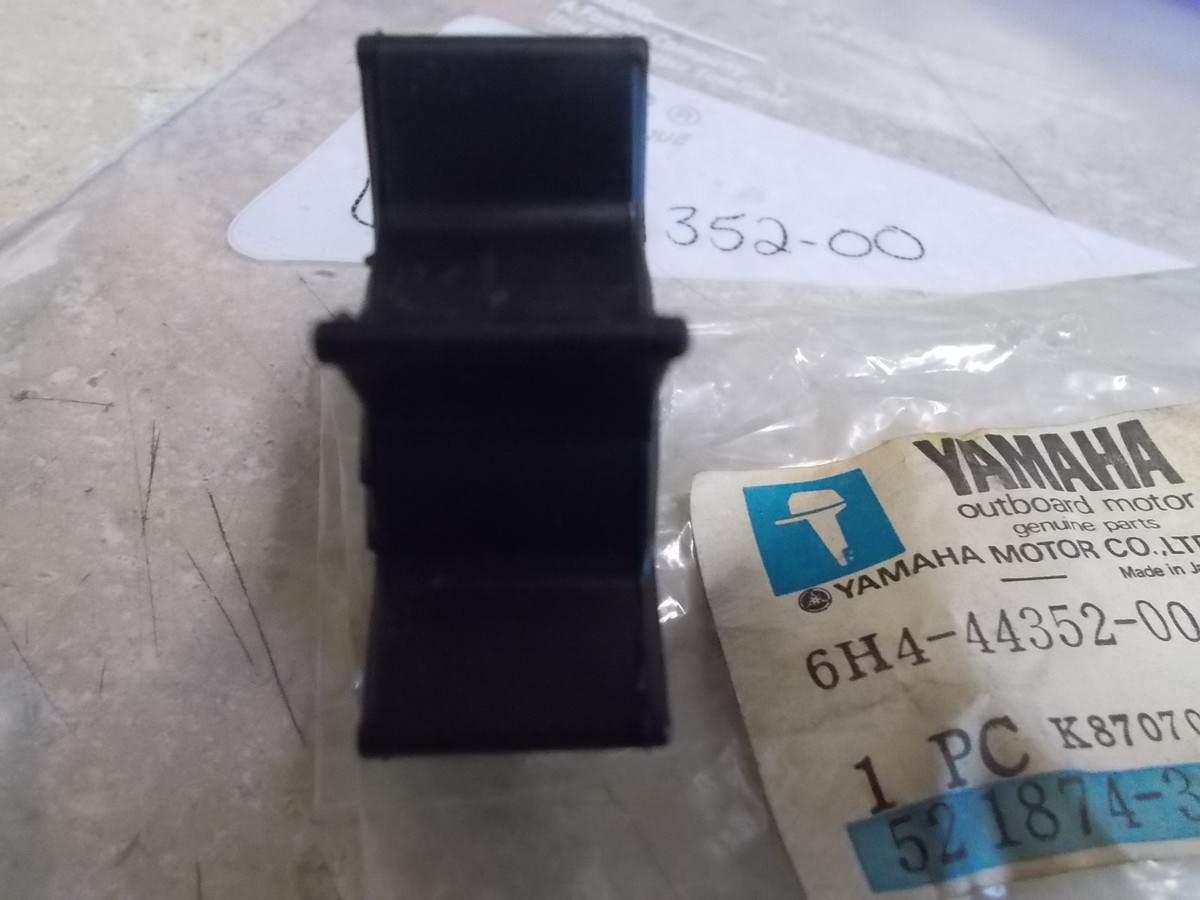 じゅん NOS OEM Yamaha Outboard Motor Impeller 1984-06 40EL 25ML 30EL F25