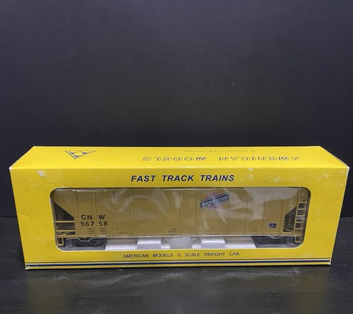 Coche tolva cubierta CD American Models escala S Chicago y North Western 3304 | Zustand: New