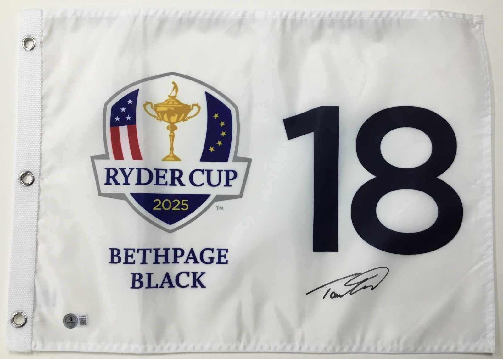 Tommy Fleetwood Autographed Signed 2025 Ryder Cup Bethpage Black 18 Pin Flag Beckett BT18813 