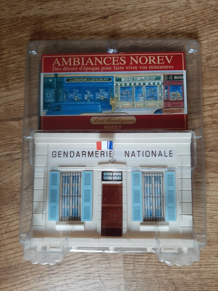 DECOR  AMBIANCES NOREV 1:43 GENDARMERIE - Photo 2/3