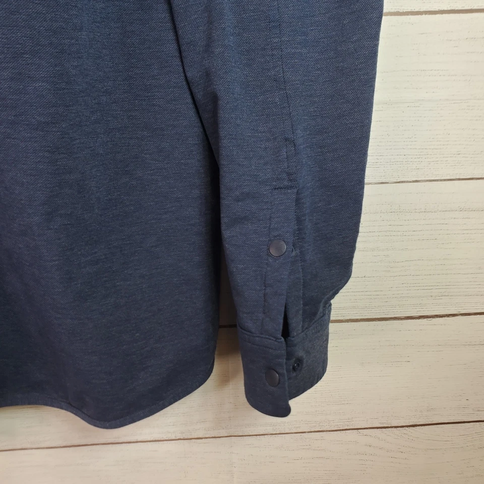 Camisa masculina Lululemon malha macia tamanho XL verdadeira azul marinho com zíper bolso botão de pressão - Imagem 3 de 4