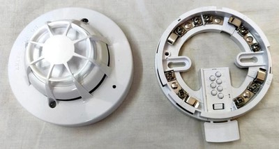 Pack of three (3) Apollo 55000-885APO Multi Sensor Detector