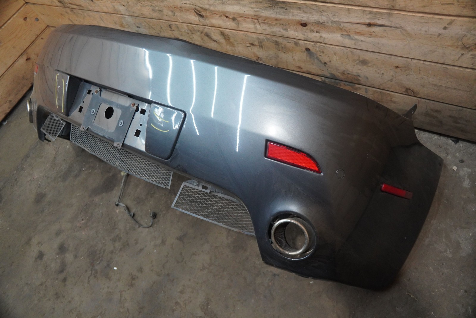 Rear Park Assist Bumper Cover Assembly OEM Aston Martin V8 Vantage 2008 *Note*