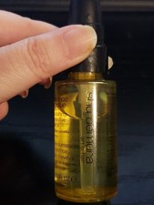 Shu Uemura  Essence Absolue Nourishing Protective Hair Oil  1 oz/30ml Travel