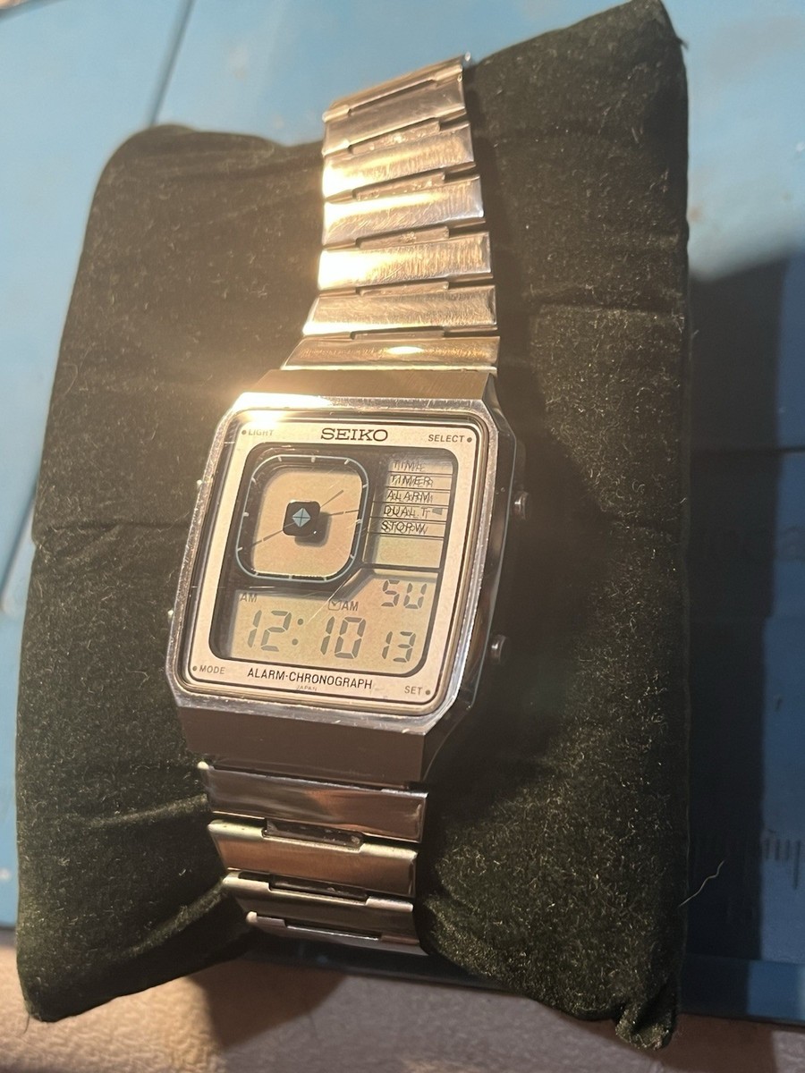 Vintage Mens Seiko G757-4020 Lcd James Bond Style Watch - Great