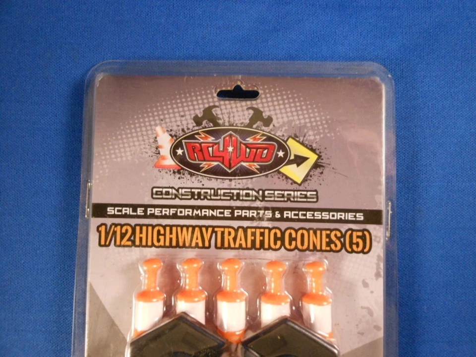 RC4WD Z-S1619 Highway Traffic Cones 1/12 Scale Crawler Semi Construction Course - Image 2 of 4
